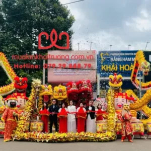 Múa lân khai trương tại Quận 2