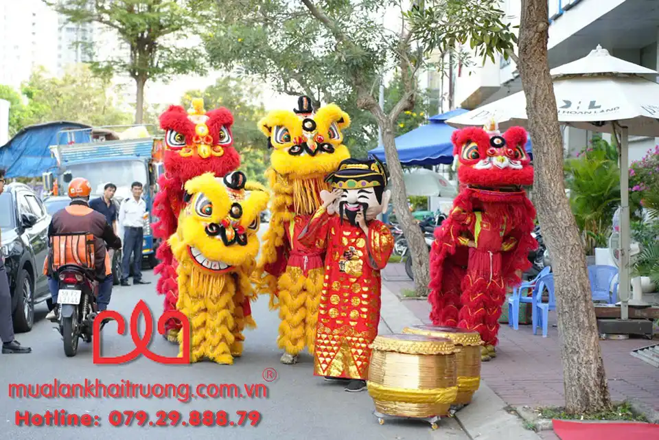 Múa lân khai trương tại Bình Thạnh
