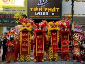 Trang phục Lân mới, đẹp, chỉnh chu