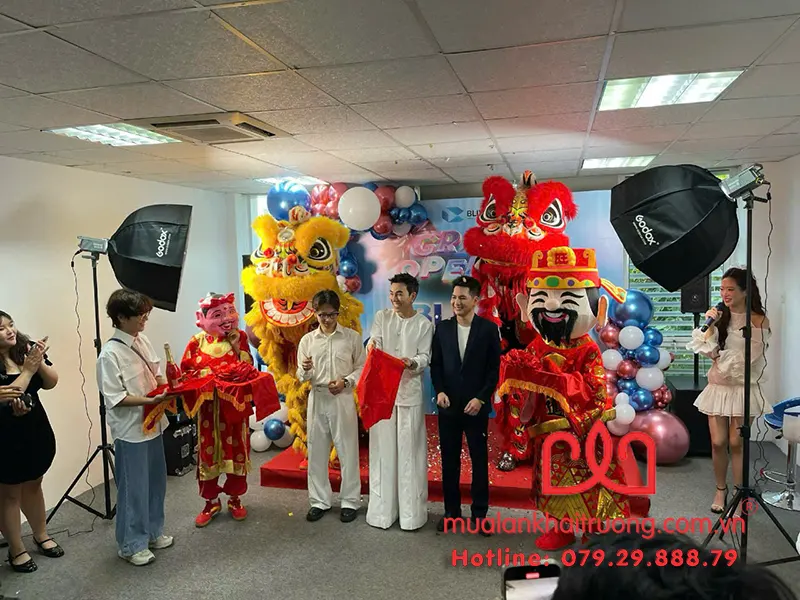 Dịch vụ múa Lân xông đất rước lộc cực uy tín