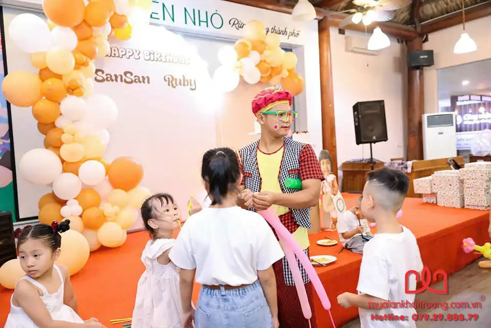 Kịch bản chuẩn chỉnh cho đêm hội